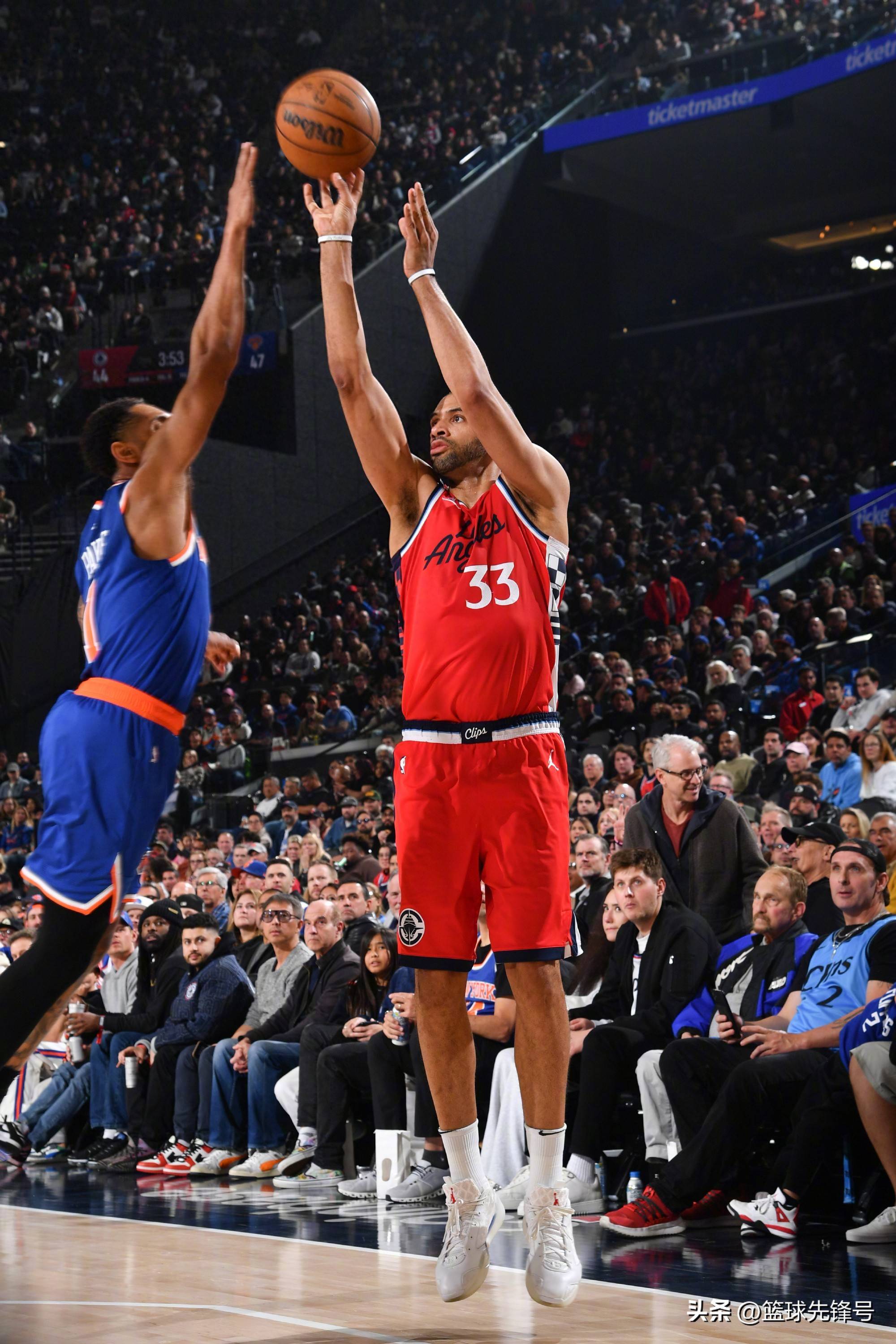 哈登绝杀时刻，库里点燃赛场，公牛迎来胜利！