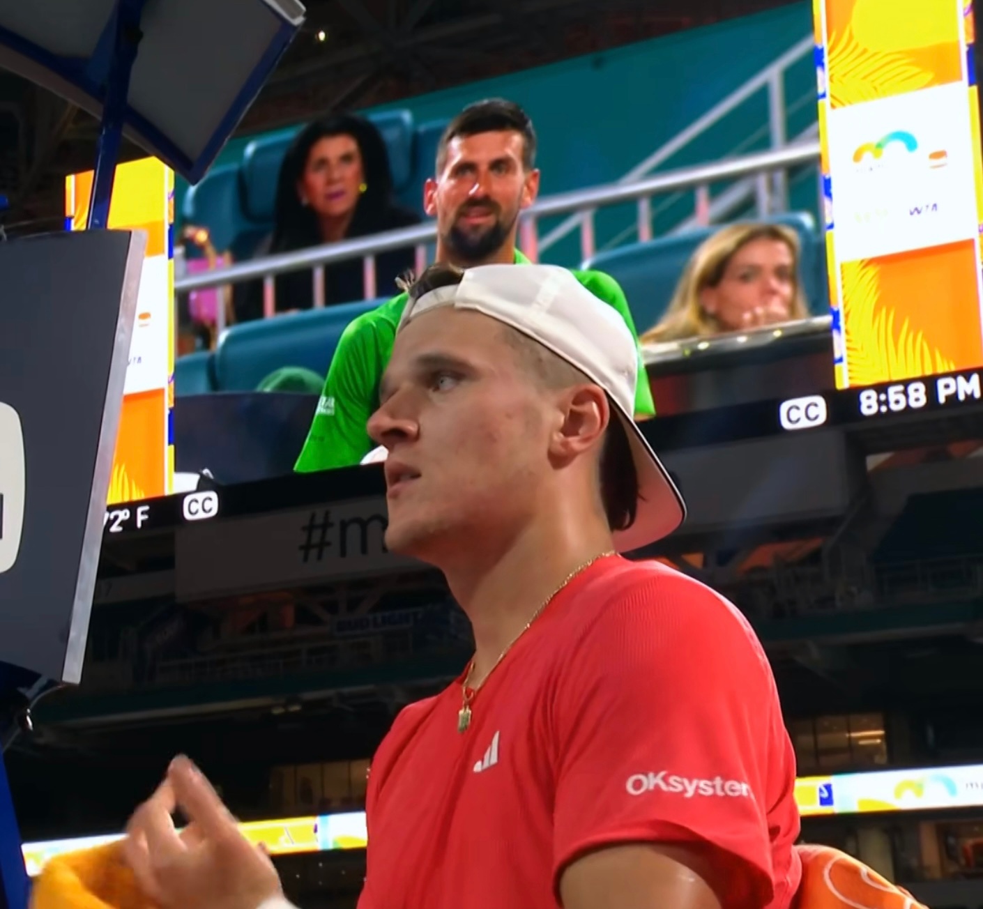 包含德约科维奇在皇家马德里比赛中锐不可当,大比分获胜引发热议!的词条