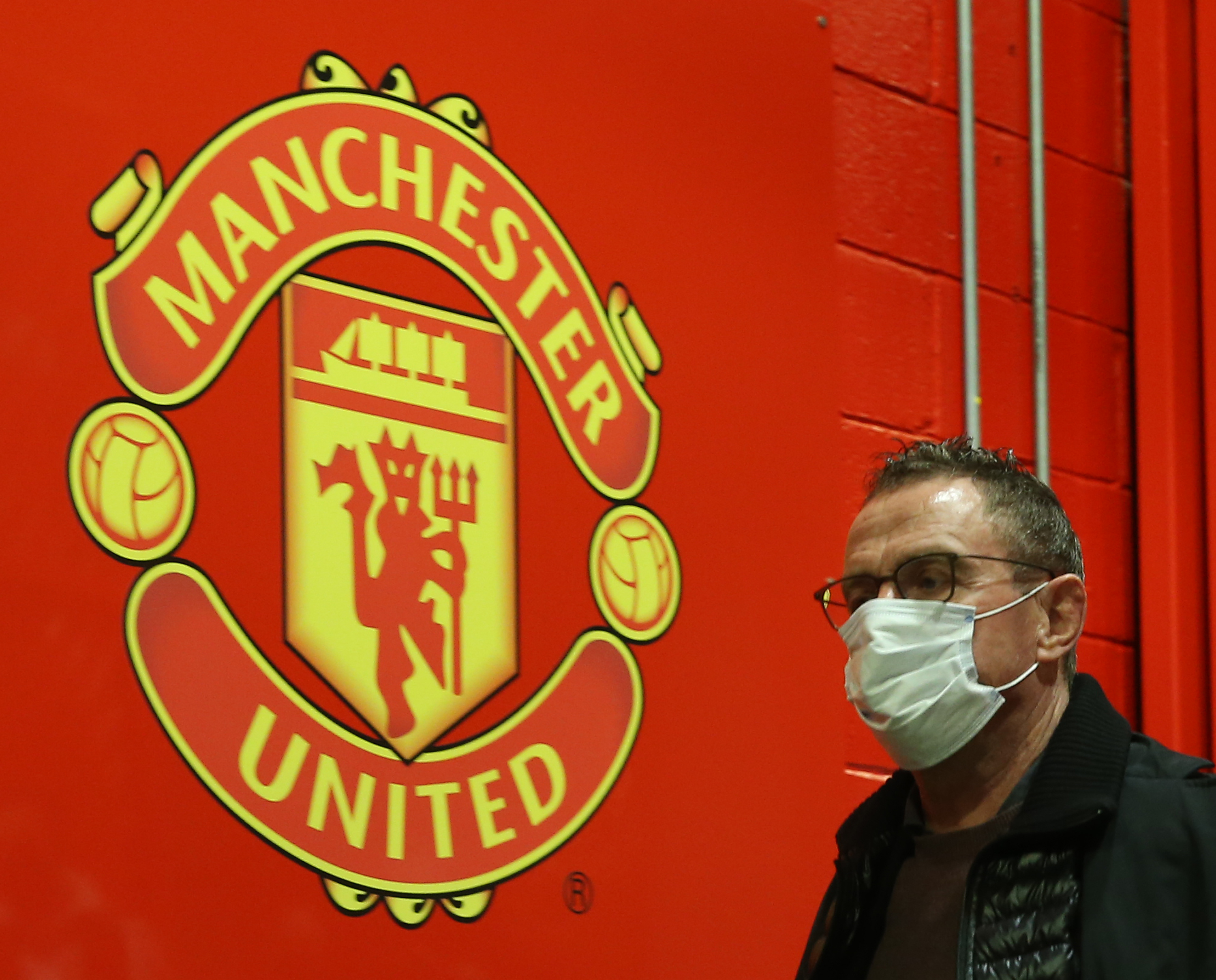 穆古鲁扎重要时刻战术调整，曼联带队取胜！