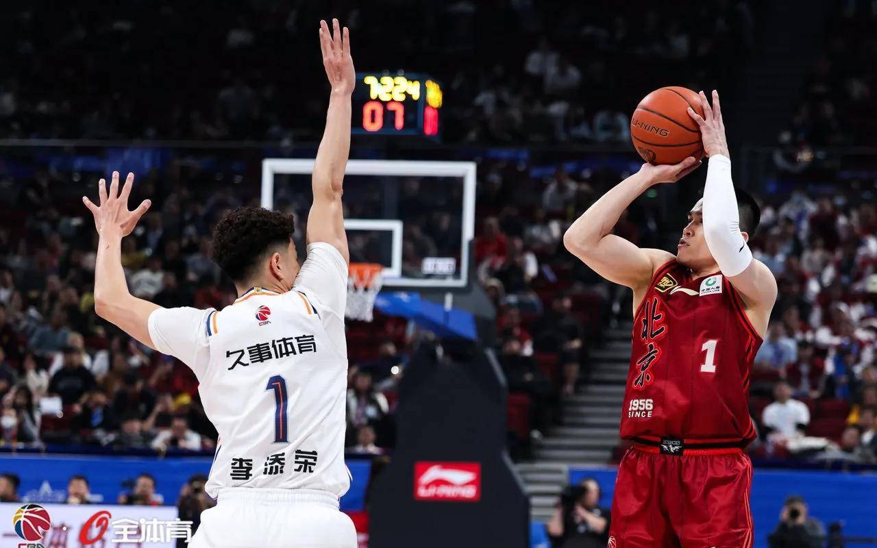 赛前速览：世界杯半决赛广厦男篮对阵广厦男篮，三大看点值得期待的简单介绍